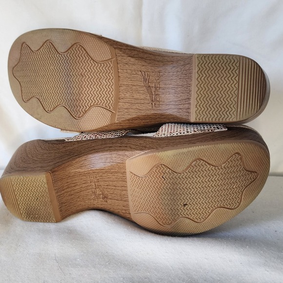 Dansko Sandals Women's Multicolor Leather Buckle Heel Comfort Shoes US 6.5/EU 37 - Picture 5 of 6